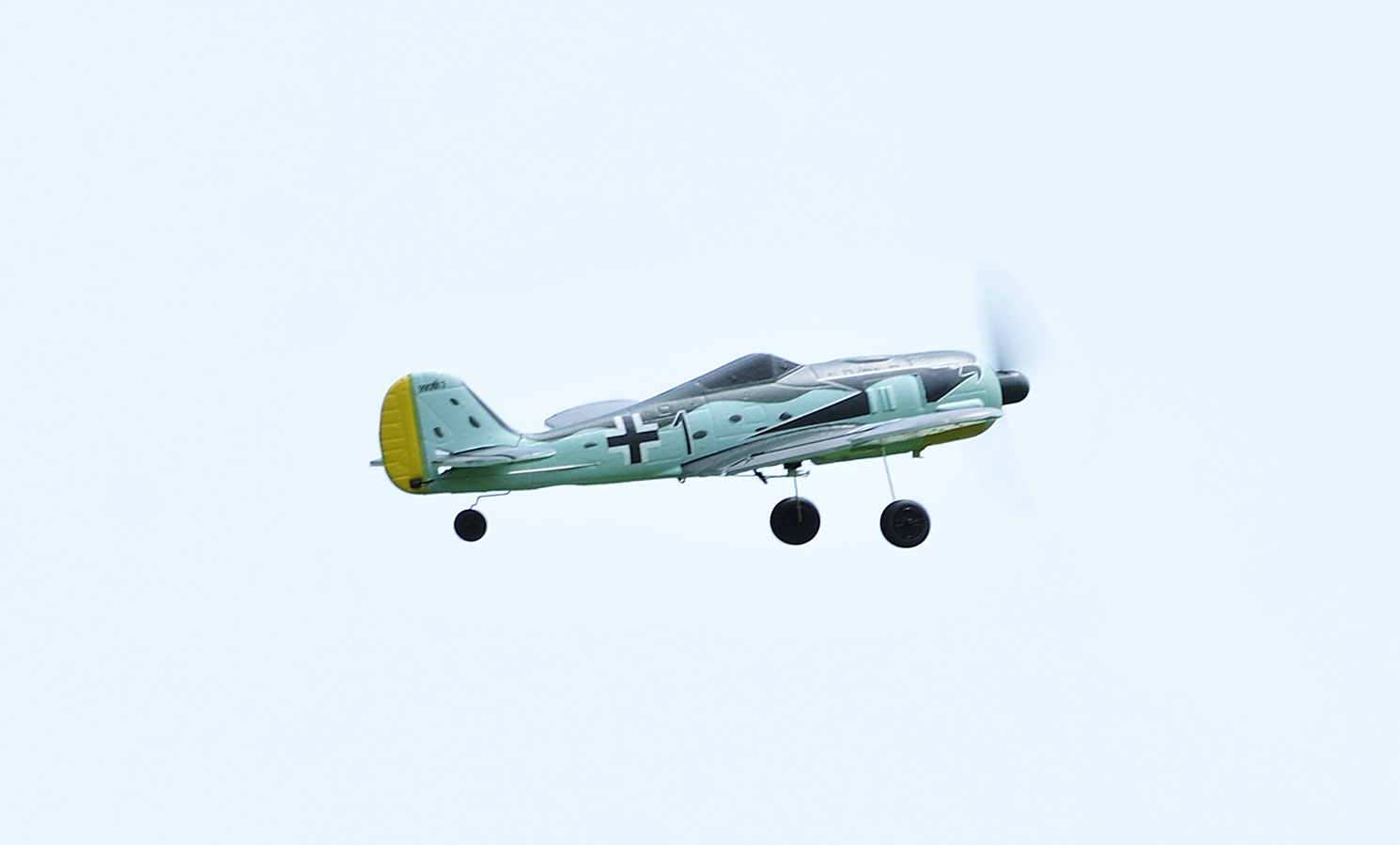 TOP-RC-HOBBY-402mm-Mini-FW190-24G-4CH-6-Achsen-Gyro-Ein-Knopf-Kunstflug-U-Turn-EPP-Maszligstabgetreu-1989933-21